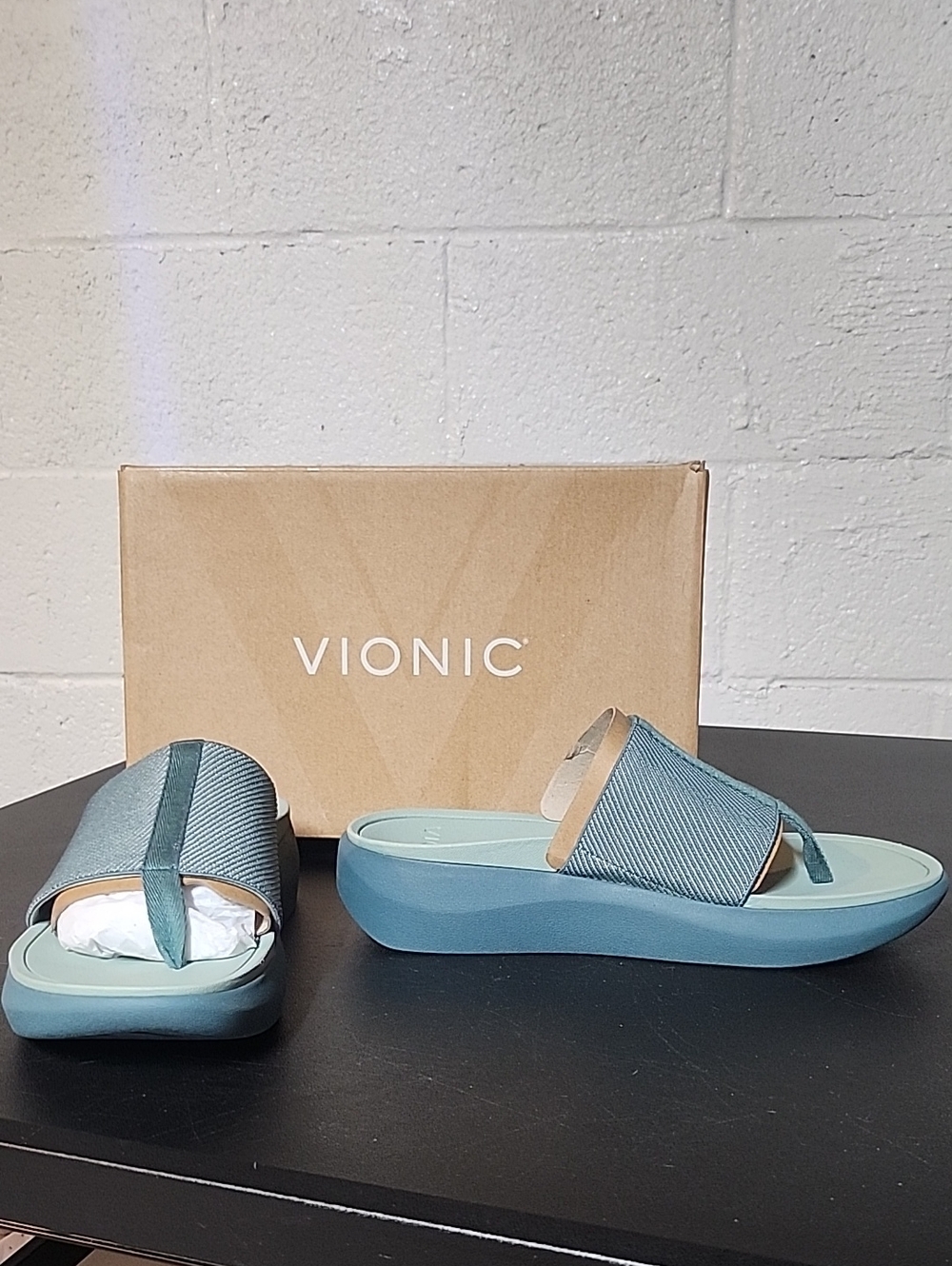 Vionic Women's Teal Slide Sandals - Cushioned Thong Platform